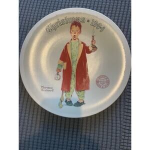 1994 Norman Rockwell Christmas Marvel Christmas Plate by Knowles and Box